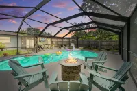 Luxury Pool Home Near Stadium - BBQ GRILL- FIREPIT☆ - สระว่ายน้ำส่วนตัว