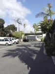 Days Inn by Wyndham Oceanside - parking