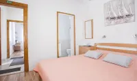 Guesthouse Trogir Proto - Pensions