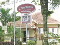 Wisma Tamu Uksw Hotels in Sidorejo