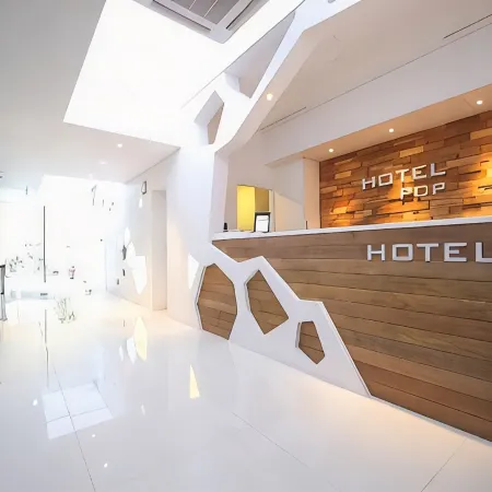 Jongno Hotel Pop Leeds Premier Отели рядом с достопримечательностью «Станция метро Jongno 3-ga Station»