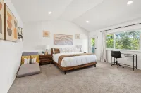Yosemite Oasis - Mountain Views with Pool and Hottub - 4-نجوم