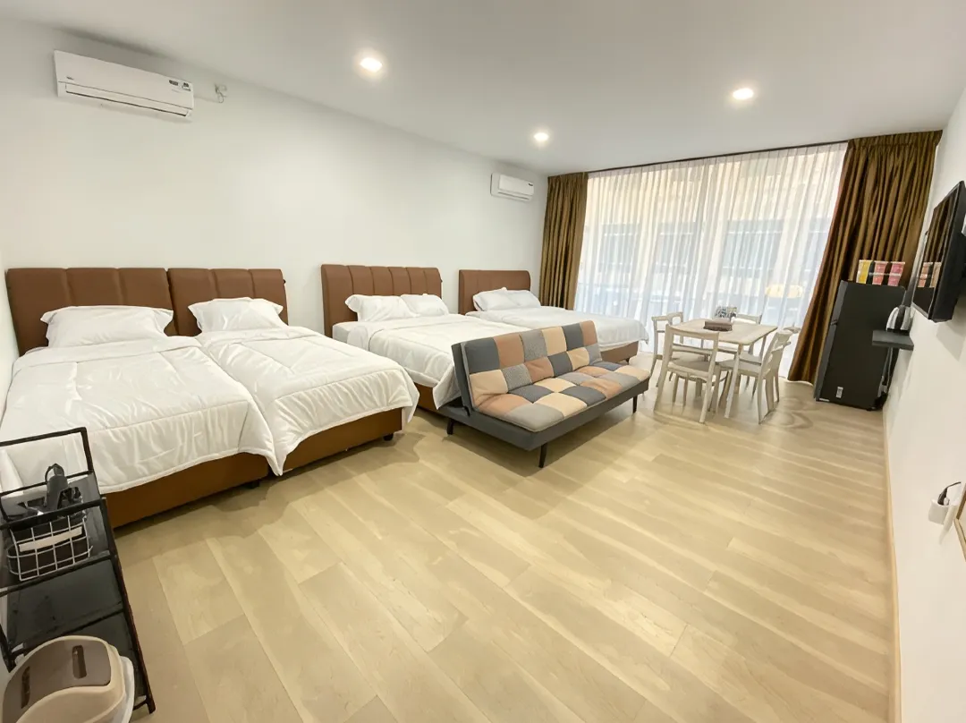 Cn Homestay A1 Floor 1 At Nagoya Hill Mall - Batam