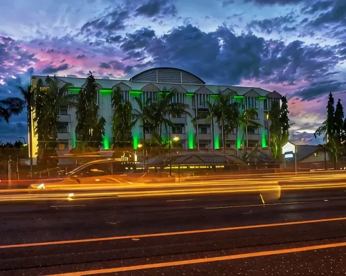 Cairns Sheridan Hotel Hotels in Cairns North