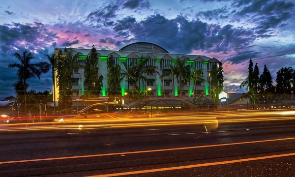 Cairns Sheridan Hotel