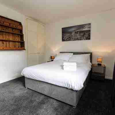 Cul-de-sac Creations Rooms