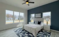 Brand new Beachside Alcove w/ all amenities, private pickleball court &game room - 4-Star