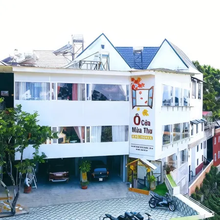 Hoa bat tien