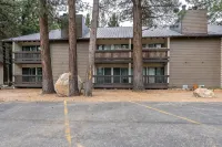 5Mins to Canyon! Cozy Mammoth Lakes Studio in Town/Hot Tub+Sauna/Walk to Shops - Apartemen