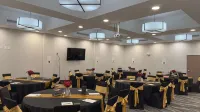 Merica Inn & Suites - parking