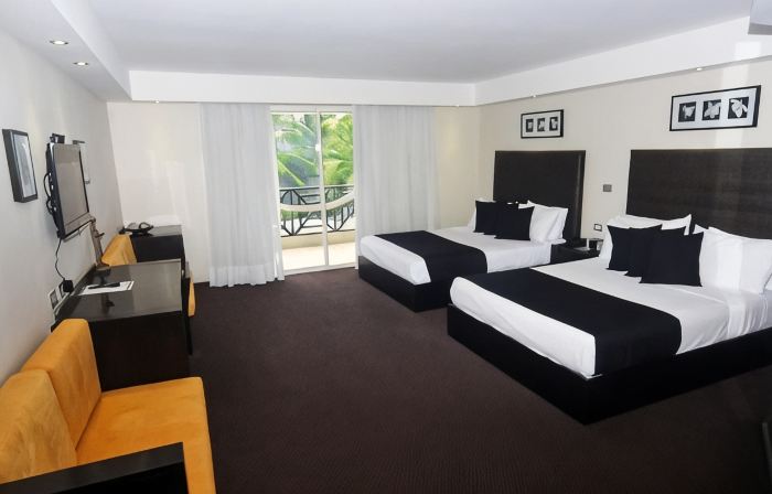 Hotel Niza Garden Suites