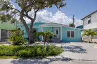 3 Min Walk to the Beach!!!!! Fenced in Back Yard. - 2-Sterne