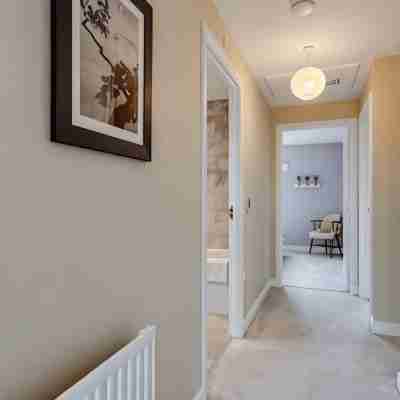 Family-friendly Getaway - Garden Parking Sleeps 7 Others