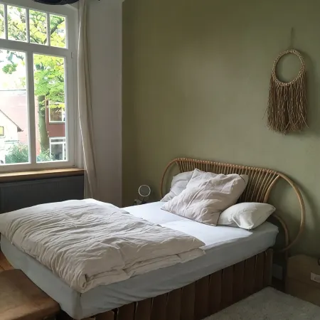 Charming apartment in an old building near the center