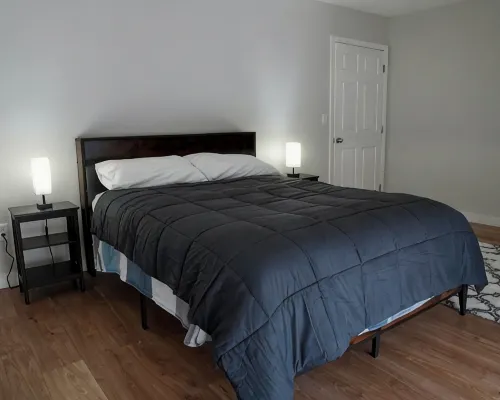 Cozy 2-bedroom stay in enchanting Smithfield with AC, WiFi Hotels in Smithfield