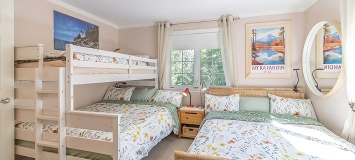 Charming 2-bedroom cottage located near Sandy Point Beach. Ξενοδοχεία στην πόλη Waldo County
