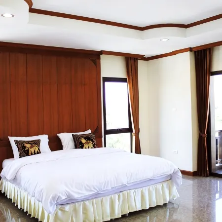 CY Hotel & Residence