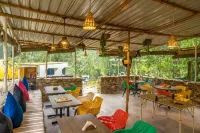 Whoopers Boutique Resort Jibhi - Pet friendly