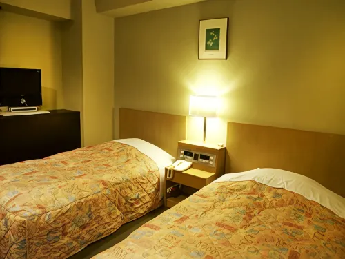 Kawagoe Yuyu Land Hotel Sanko - parking