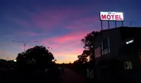 Sail Inn Motel