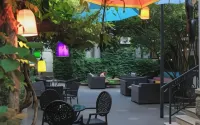 Karvi Hostel & Suites - Hostels