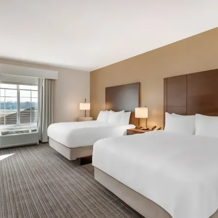 Comfort Inn & Suites Verona at Turning Stone Resort Casino