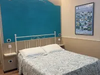 NATURE - cottage with garden, shared pool, private veranda Hotels in Gallicano