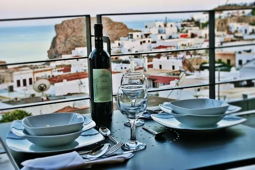 Lindos Beauty - บริการรถรับส่ง