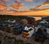 Summer Specials!-Brand New! 1 Mile to Sdc, 2 Arcades, Private Hot Tub, 2 Pools - 4 tähden