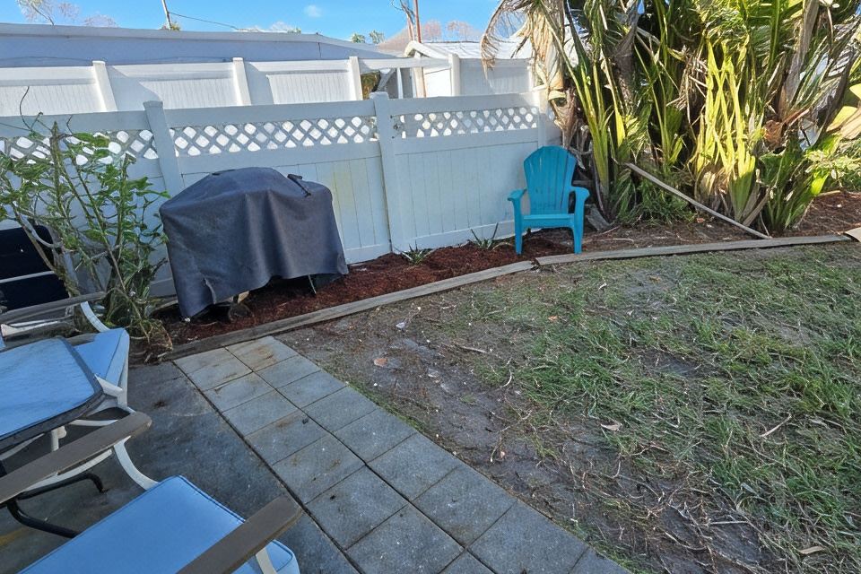 Photo 3 of 6