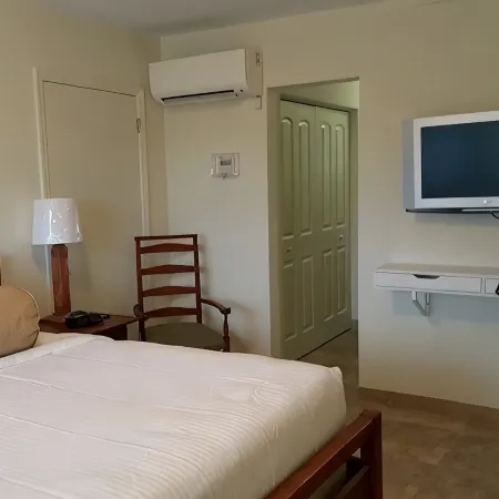 Le Cabanon Motel