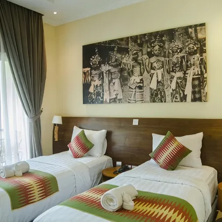 Akatara Hotel