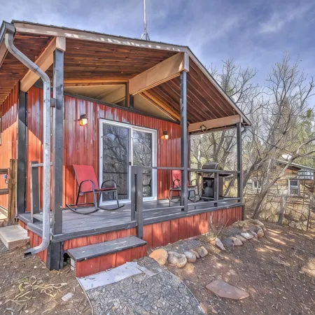 Modern Cabin Sleeps 5- Close in Manitou Springs and close to Garden of the Gods