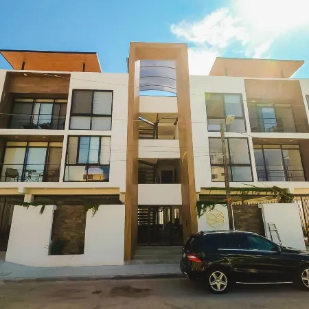 Las Hadas Apartments