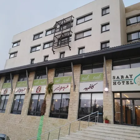 Saray Hotel Отели рядом с достопримечательностью «Улица Rainbow Street»