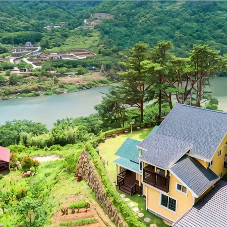 Gurye Seomjingang View Pension