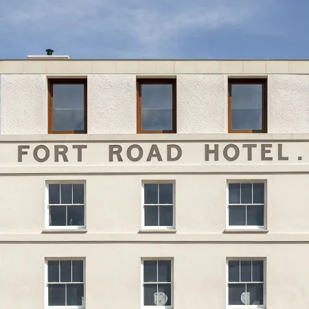 Fort Road Hotel