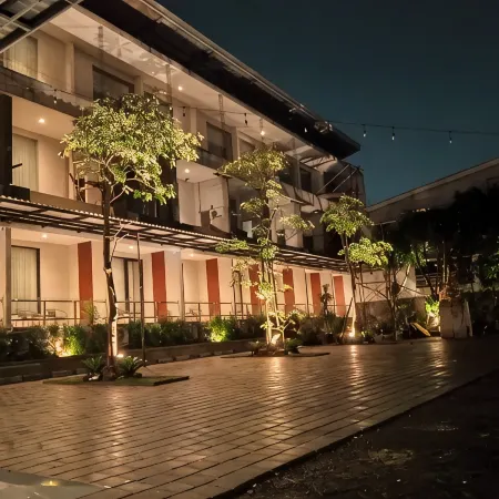 Neo Cempaka Hill Hotel