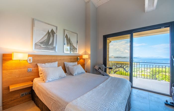 Nice villa completely renovated