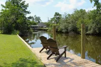 Peaceful Waterfront Summer Escape! Private Dock, 2 Kings - 3 stjerner