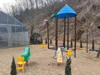 Anseong Yongseol Lake Tourist Farm - 2-Star