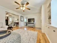 Discover Tranquility at Carolina Cottage - Cozy 2-Bedroom Retreat in Hickory, NC - 4-Sterne