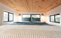 Tiny Home Near Palo Pinto Mountains State Park + Scenic Views + Fire Pit + Grill - Chalets