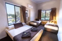 Kingsford Riverside Inn - Разрешено размещения с домашними животными