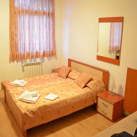 Persey Flora Apartments