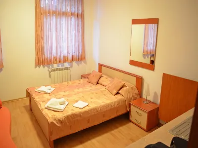 Persey Flora Apartments Hotels in 