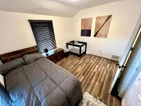 The Square on Prairie- Charming 3-bedroom home located near DTSF! - Bungalows