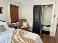 Crabapple Cottage     Your cozy temporary home - Homestays