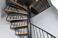 Times Square Stylish 5-Bedroom, 3-Bath Chic Duplex Apartment - Bungalows