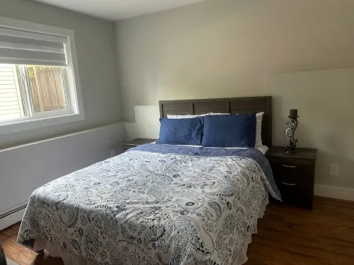 Spacious 2 bed 1 bath suit in West Abbotsford